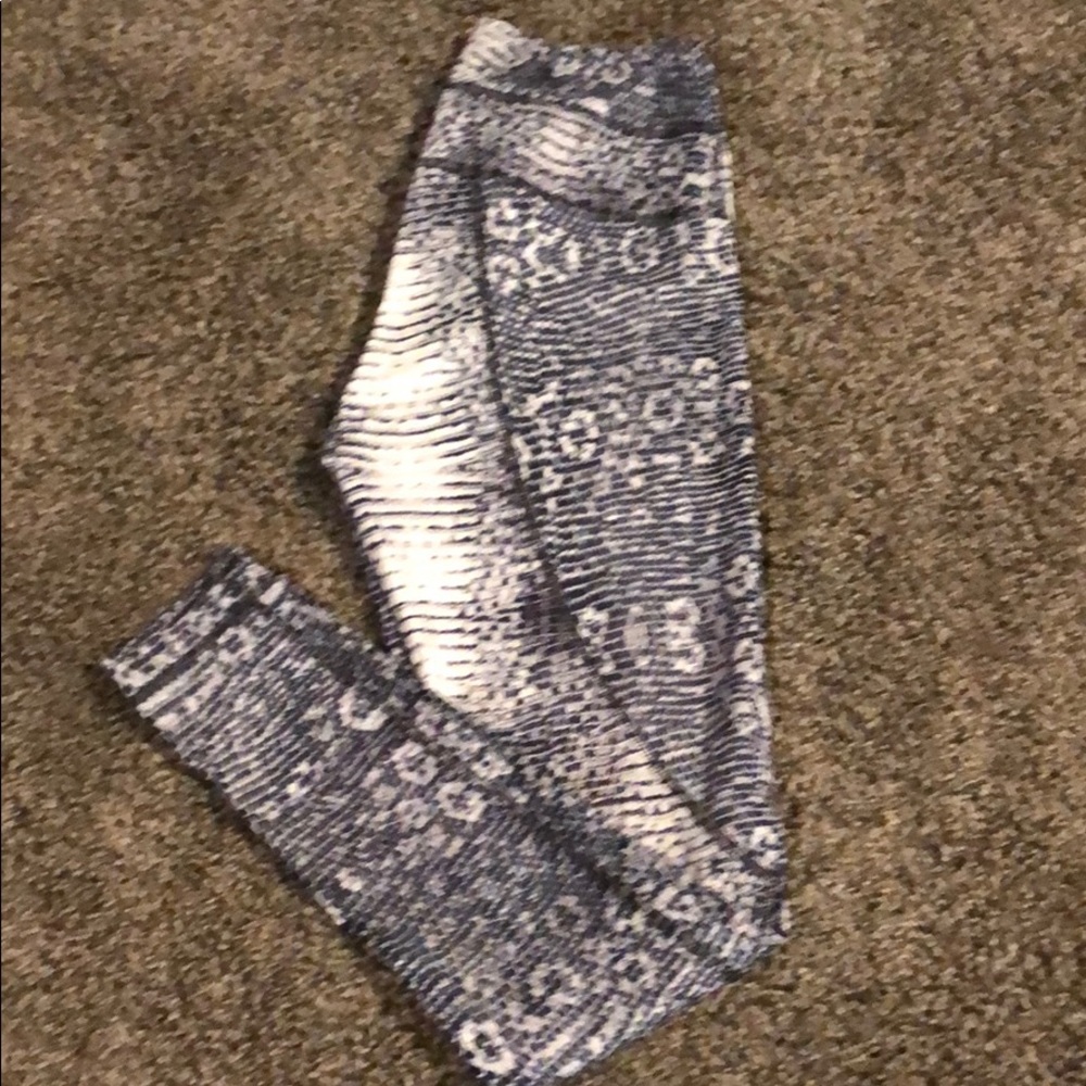Varley black and white printed leggings size XS